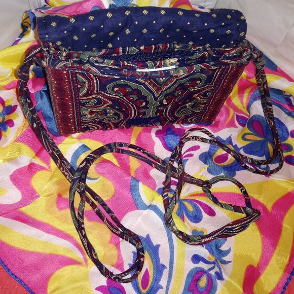 Vera Bradley clutch Ornate print Crossbody - Picture 5 of 7
